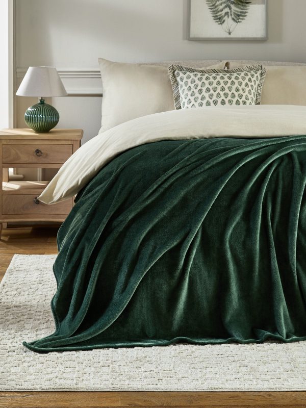 DESTINY300|Green Plush Fleece Throw