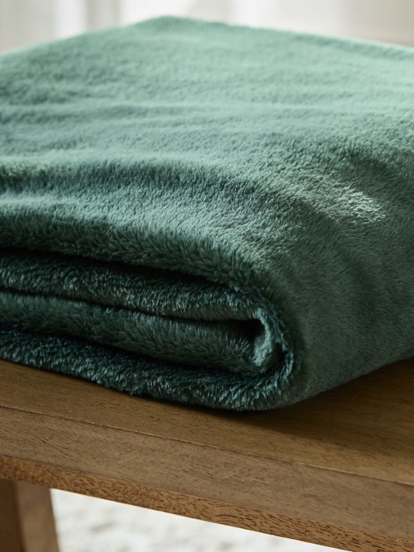 DESTINY300|Green Plush Fleece Throw - Image 3