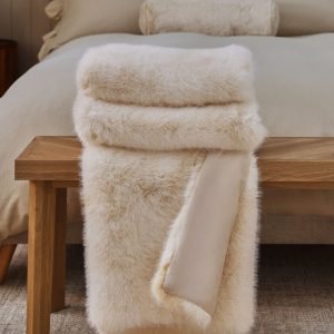 DESTINY305|Ivory Faux Fur Throw