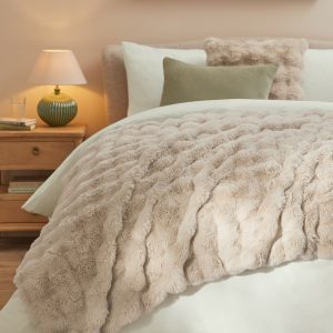 DESTINY298|Faux Fur Throw