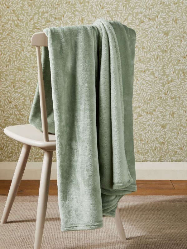 DESTINY302|Sage Green Plush Fleece Throw