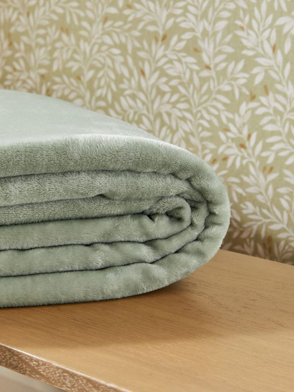DESTINY302|Sage Green Plush Fleece Throw - Image 6