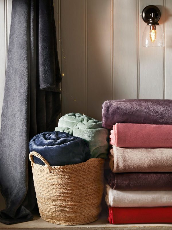 DESTINY302|Sage Green Plush Fleece Throw - Image 7